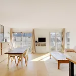 Spacious Parisian Apartment - 2Br 4P - Republique