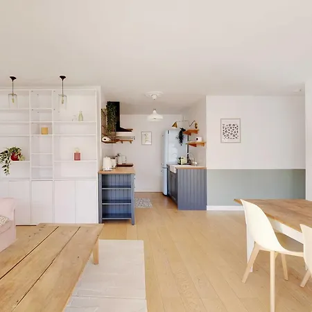 Spacious Parisian - 2br 4p - Republique Apartment *